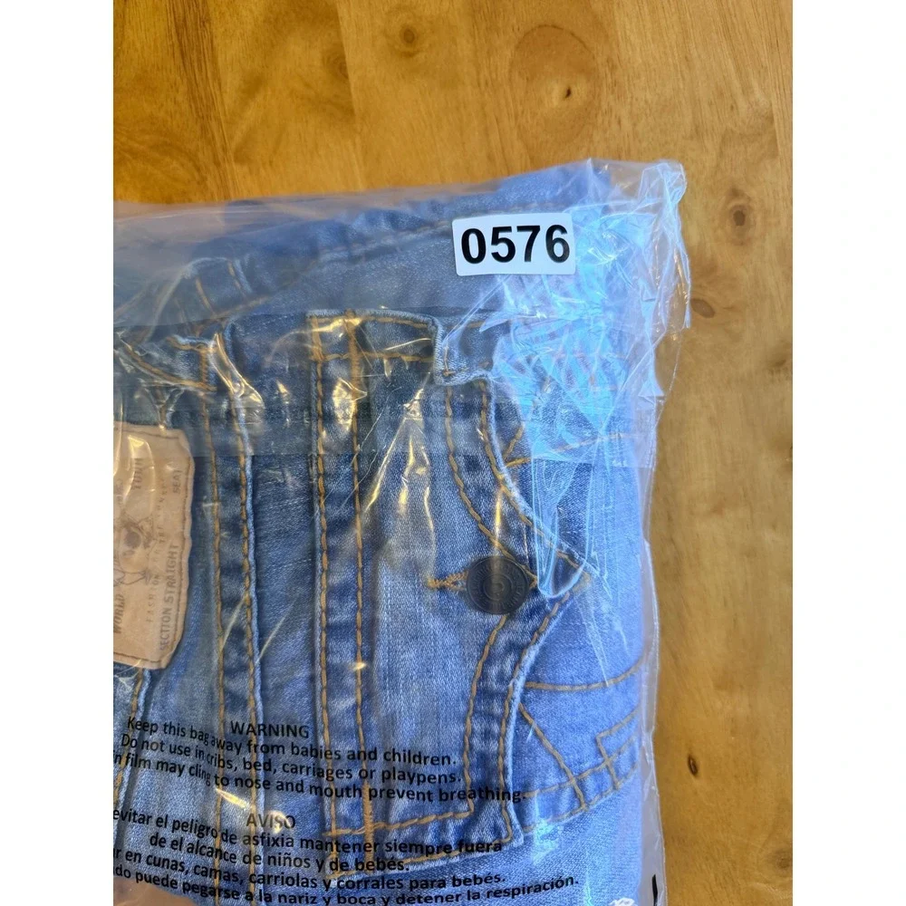 True Religion Mens Distressed Straight Leg Jeans Size 31 Horseshoe Stitch 576